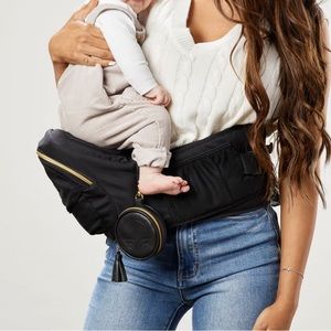 TushBaby Hip Carrier